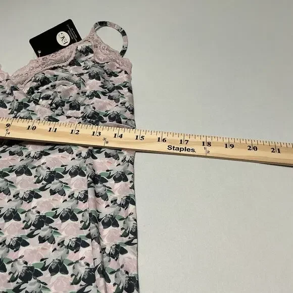 Pink Lace NWT Small Nightgown/Slip Dress Floral Feminine - Picture 11 of 12